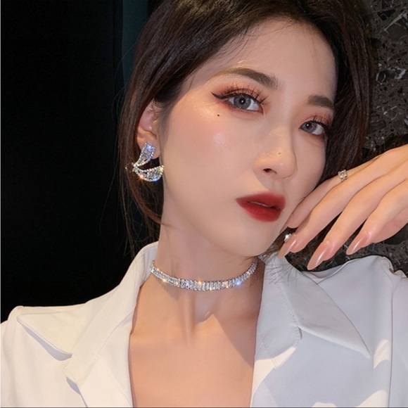 NEW BAGUETTE 18K WHITE GOLD NECKLACE, NICE NECKLACE, CUTE NECKLACE - Picture 5 of 6